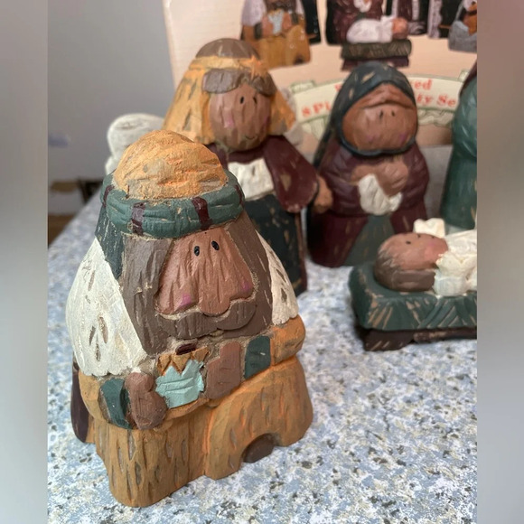 Vintage Christmas Traditions Wood Carved  Nativity Set 8 Piece Set Original Box - Picture 4 of 11